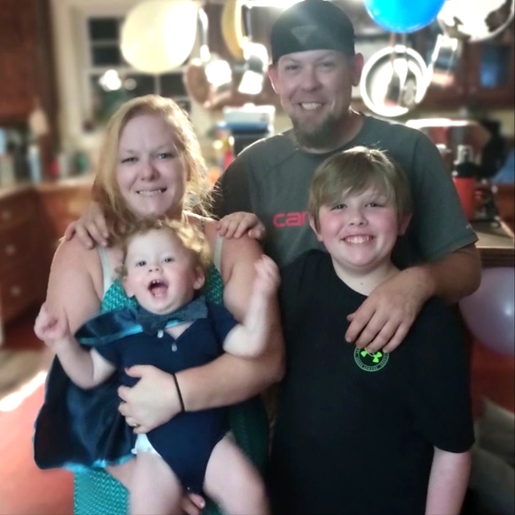 Meet your Posher, Tara - Picture 1 of 16